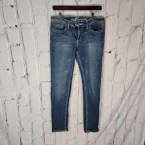 YMI PREMIUM DENIM Flap Pockets Embroidered Flashy Skinny Jeans Mid‎ Rise Sz 11 - Picture 1 of 4